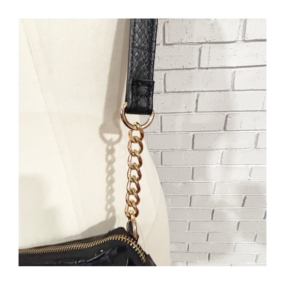 Jessica Simpson Black Crossbody Bag - Picture 8 of 10